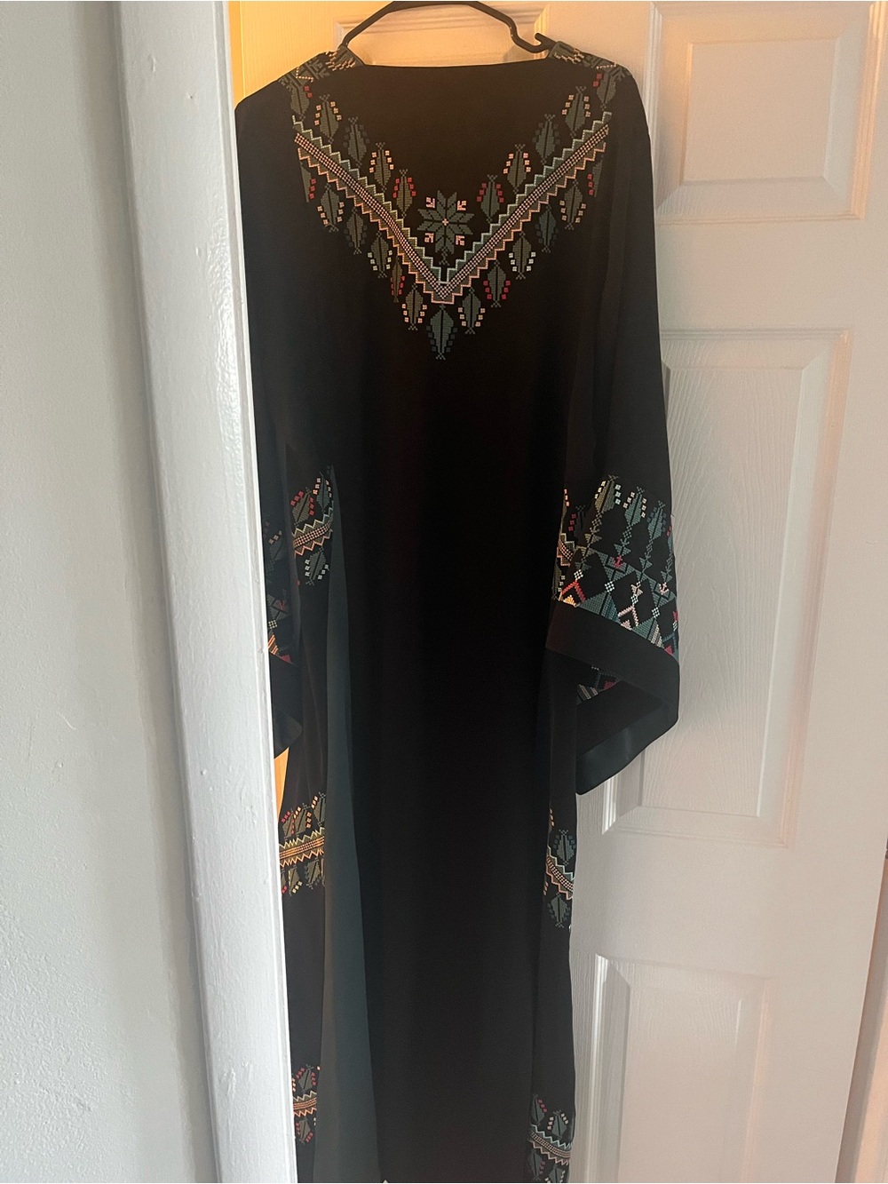 Palestinian Thobe - Picture 2 of 2